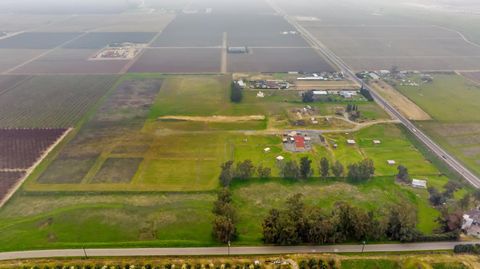 A home in Reedley