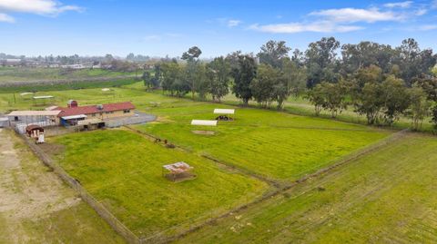 A home in Reedley