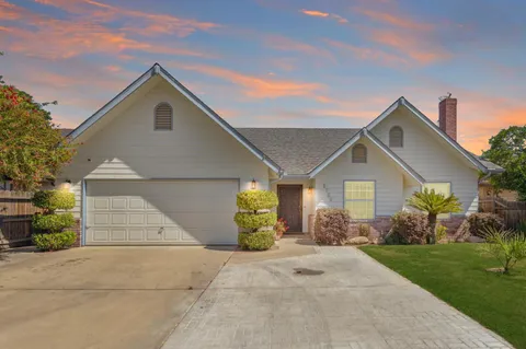 2728 W Hemlock Court, Visalia, CA 93277 - MLS#: 630377