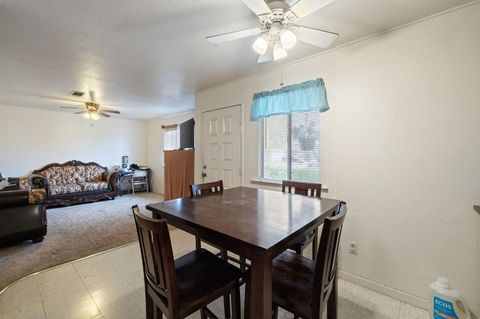 A home in Firebaugh