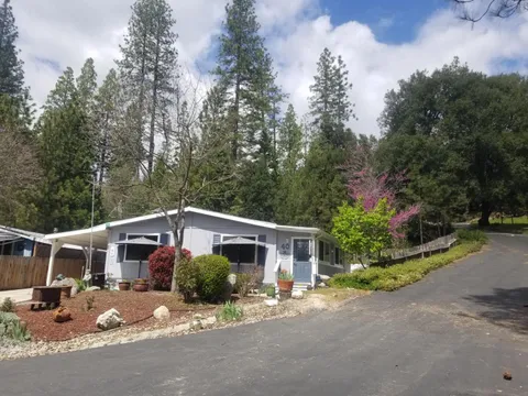 39737 Road 274 Unit 40, Bass Lake, CA 93604 - MLS#: 626160