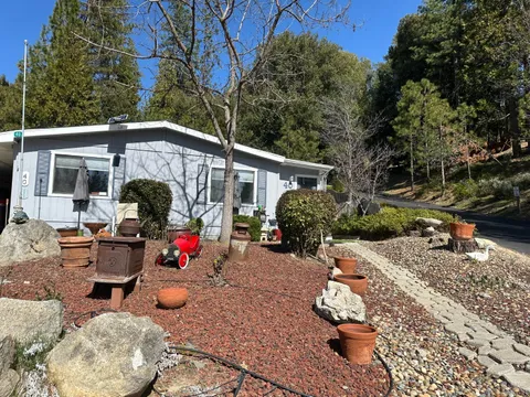 39737 Road 274 Unit 40, Bass Lake, CA 93604 - MLS#: 626160