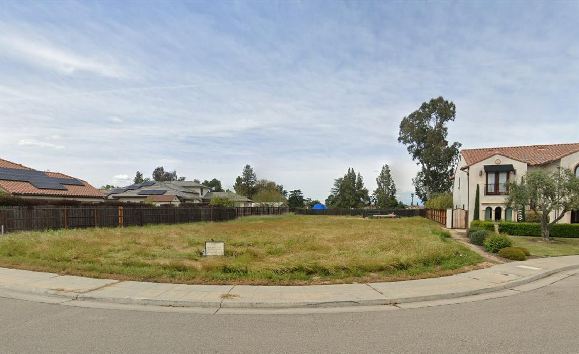 2552 E Sarazen - Photo 4