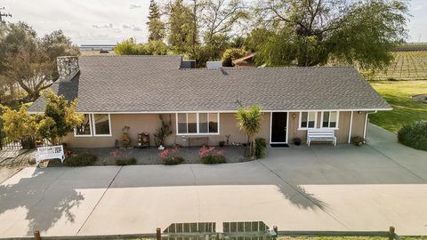 A home in Kingsburg