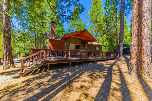 8005 CEDAR CIR, YOSEMITE NATIONAL PARK, CA 95389 - Image 0ae9d6b4649acd2e28124b5bd4f91b9b/397953766