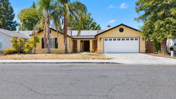 5457 N ENSANADA AVE, FRESNO, CA 93723 - Image 0e04c19584c0df9f835406c42dd67f54/1003076250