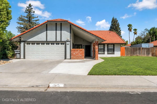 2325 LINCOLN AVE, CLOVIS, CA 93611 - Image 0fc730d8bf578757d6c2b2130bbdf741/979631401