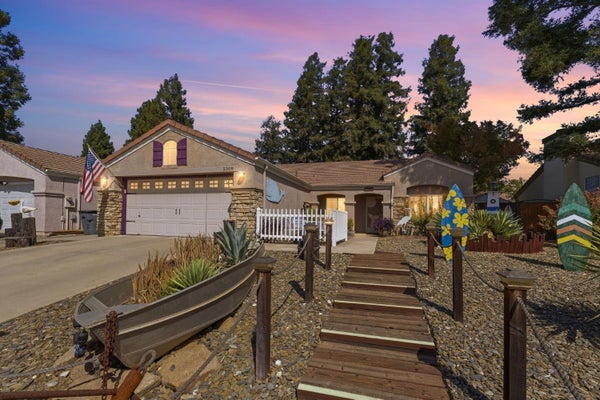 2308 E BEDFORD AVE, FRESNO, CA 93720 - Image 1227bb73f70ead6dfd9a70904be2a964/1068984032