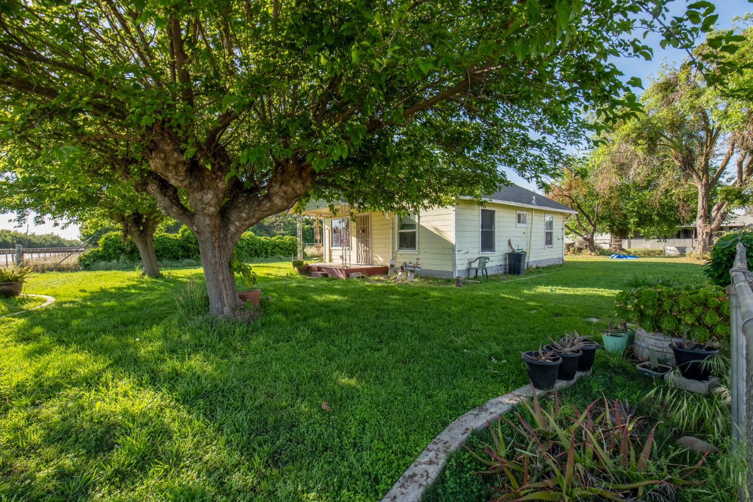Photo 1 of 7 — 28837 Avenue 13, Madera, CA 93638