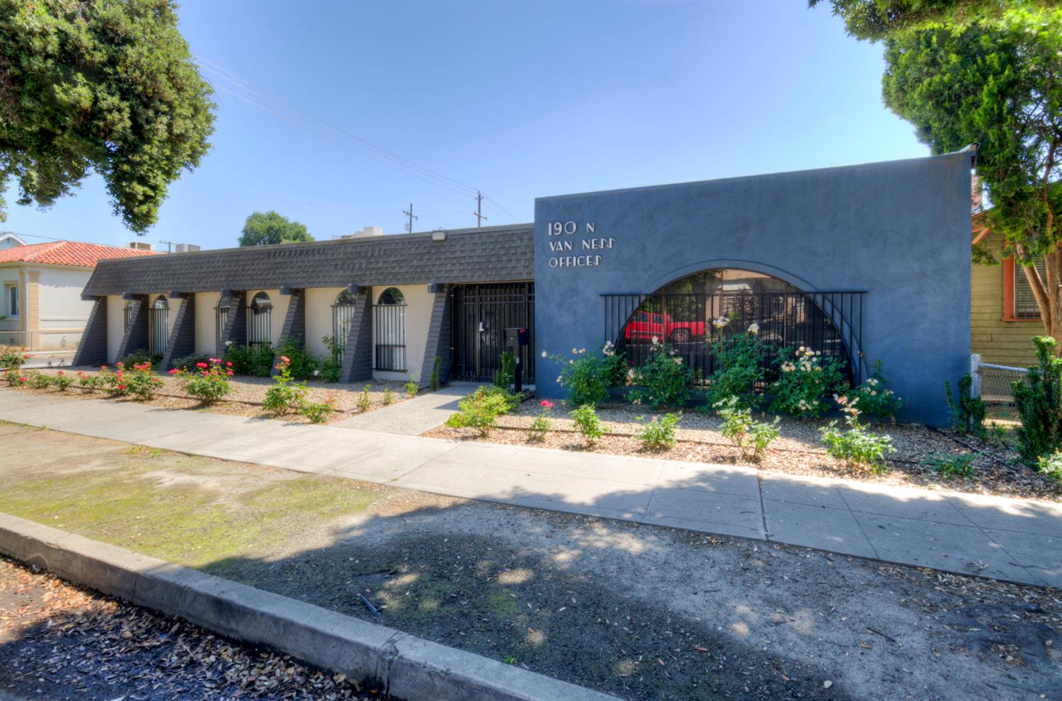 190 N Van Ness Ave, Fresno, CA 93701