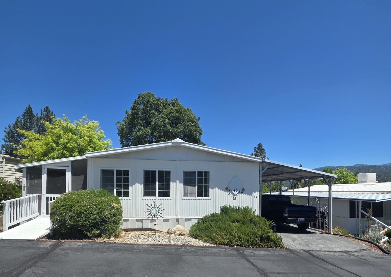 Photo 1 of 36 — 39678 Road 425b 45, Oakhurst, CA 93644