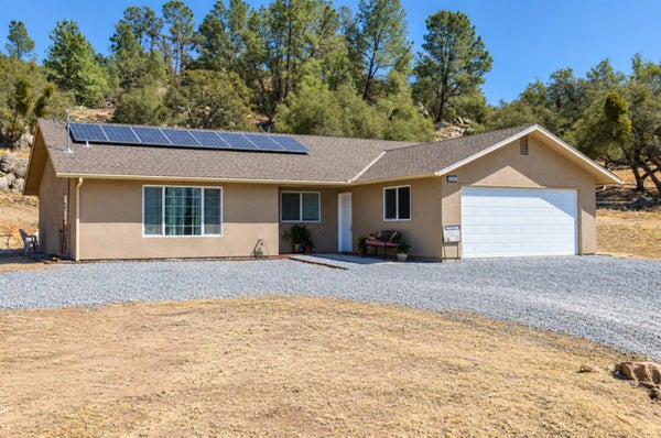 29215 YOSEMITE SPRINGS PKWY, COARSEGOLD, CA 93614 - Image 290a116ccfdff4675a7975a1cff7077e/3748220079