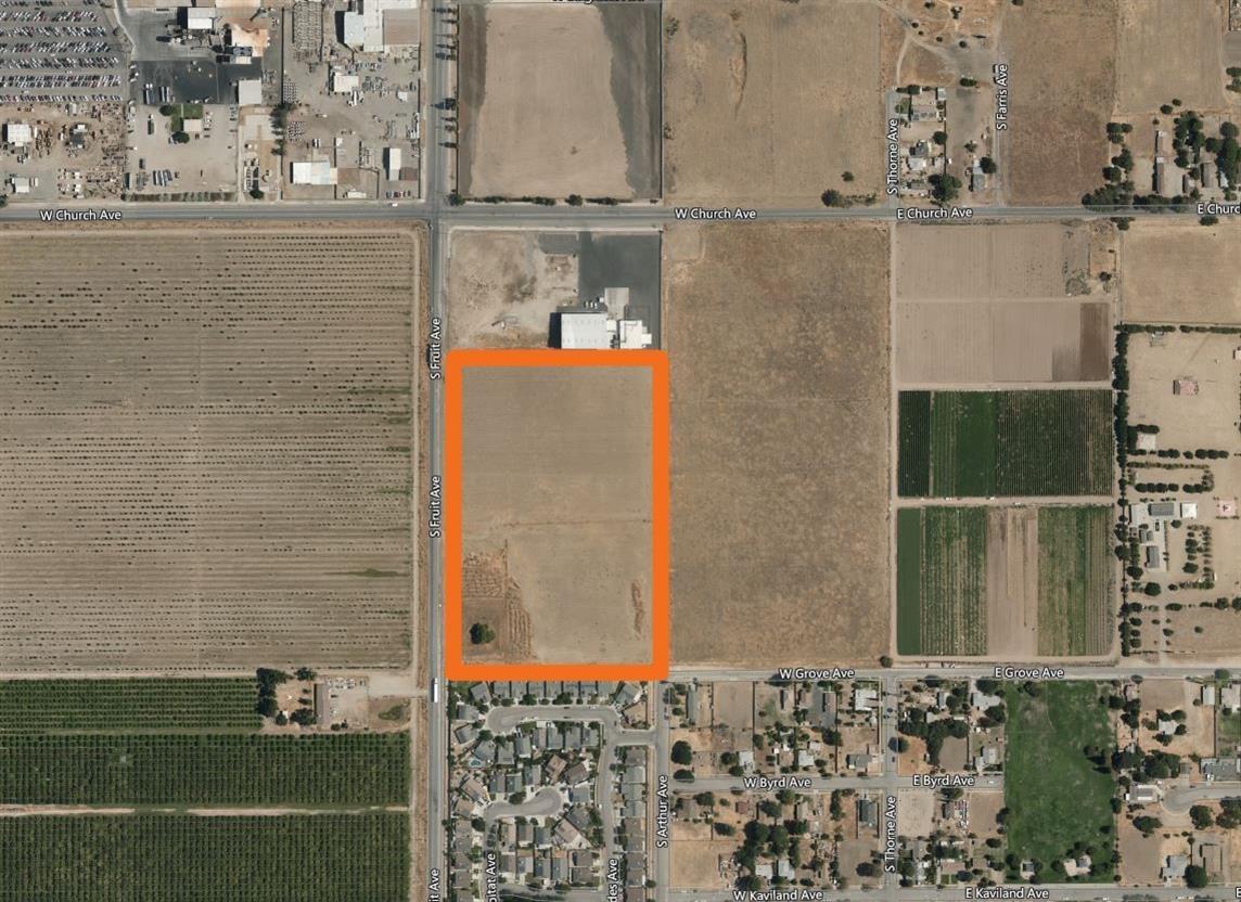 Photo 1 of 7 — 2501 S Fruit Avenue, Fresno, CA 93706