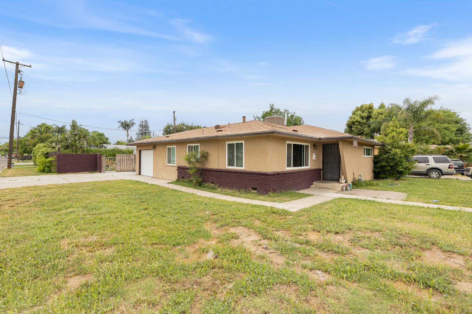 Photo 1 of 3 — 4715 E Princeton Avenue, Fresno, CA 93703