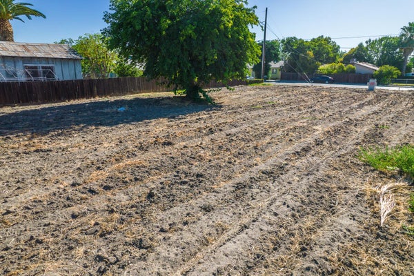 1708 OREGON AVE, CORCORAN, CA 93212 - Image 3cb1c656a94e65a9eee4ea95dfa4929d/3922827774