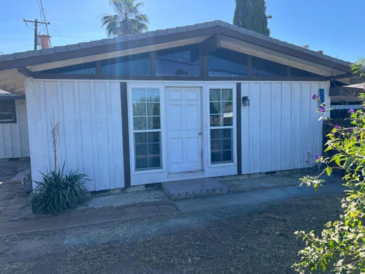 3988 N FRESNO ST, FRESNO, CA 93726 - Image 45dd1f97286c8a7c43d4bb682894a0cf/952472778