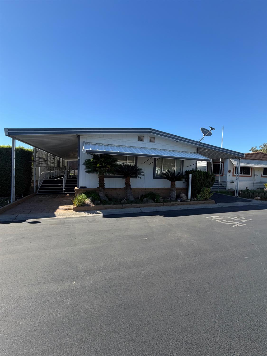 Photo 1 of 44 — 2706 W Ashlan Avenue 47, Fresno, CA 93705