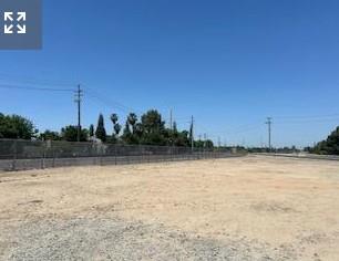 Photo 1 of 2 — 505 W Ashlan Ave, Fresno, CA 93705