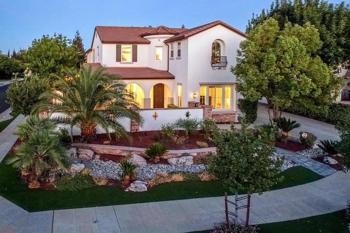 Photo 1 of 78 — 3770 Serena Avenue, Clovis, CA 93619