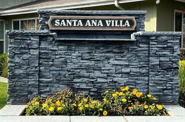 495 W SANTA ANA AVE APT 4, CLOVIS, CA 93612 - Image 583eea37490bb8f00d1c9e4e1ea8e6f6/2841543132