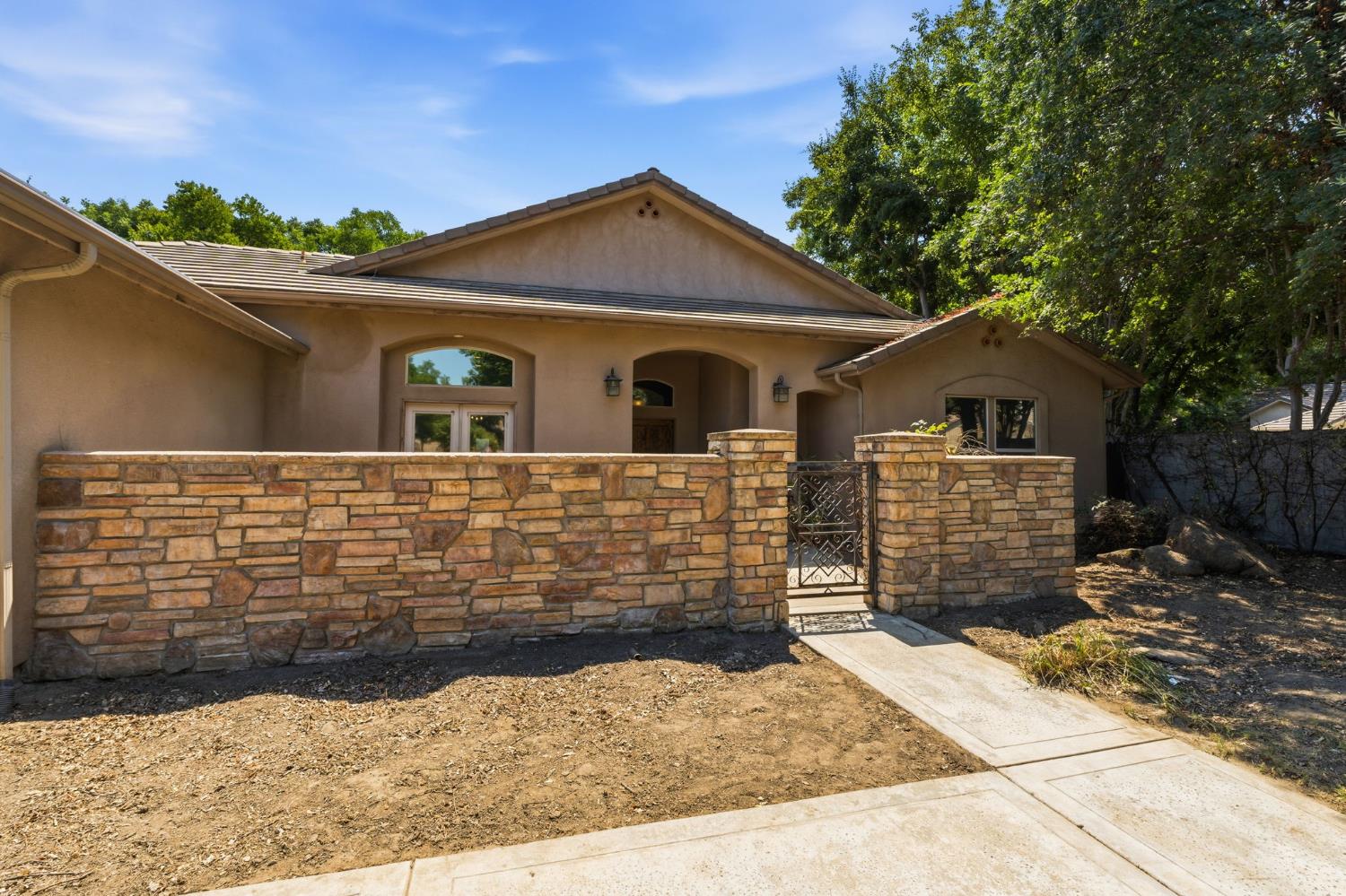 1534 S Manzanita Street - Photo 4