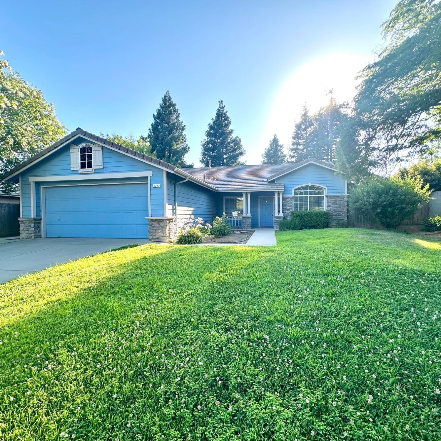 Photo 1 of 19 — 1212 Carson Avenue, Clovis, CA 93611