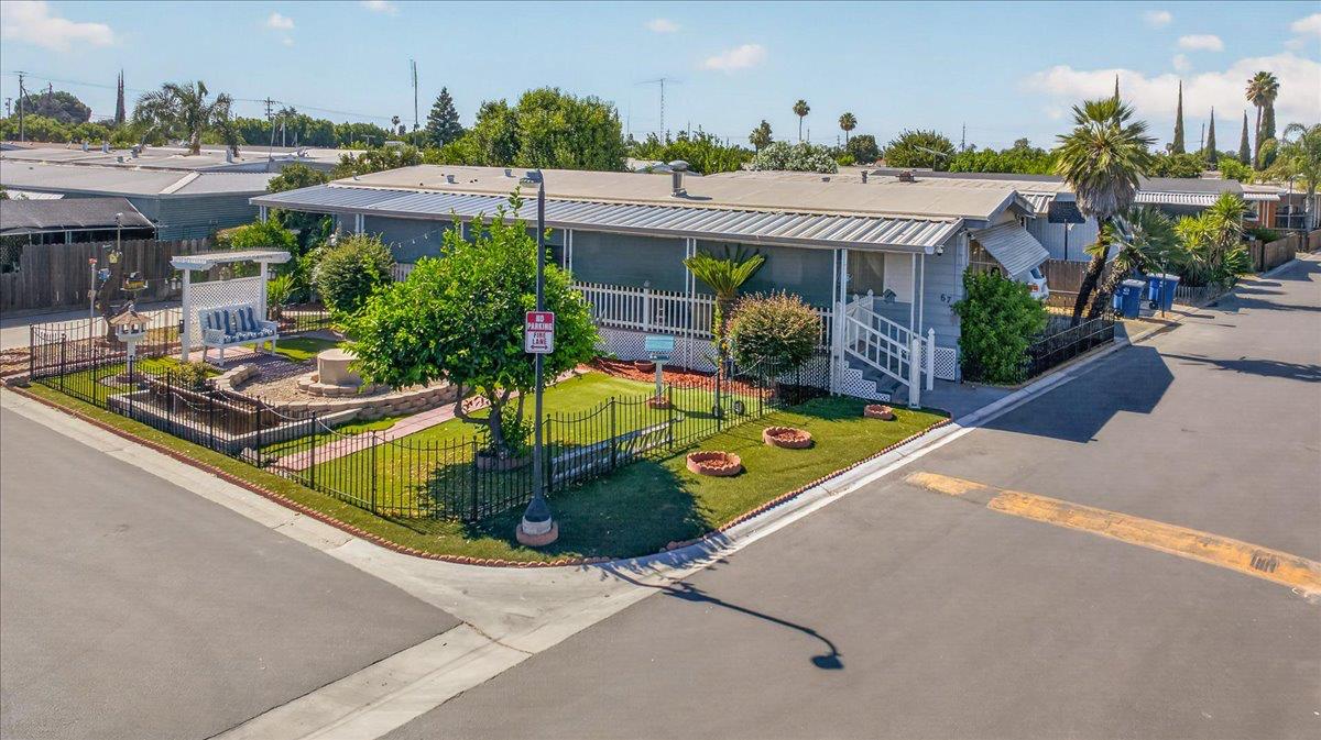 Photo 1 of 32 — 2373 S Chestnut Ave 67, Fresno, CA 93725