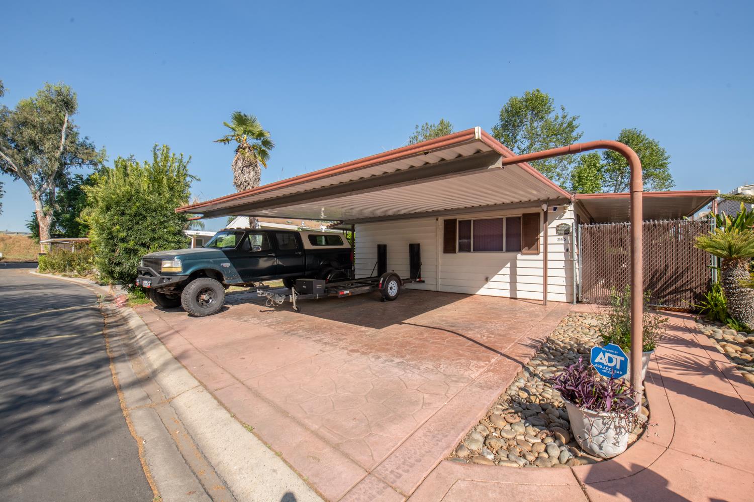 Photo 1 of 26 — 9360 N Blackstone 265, Fresno, CA 93720