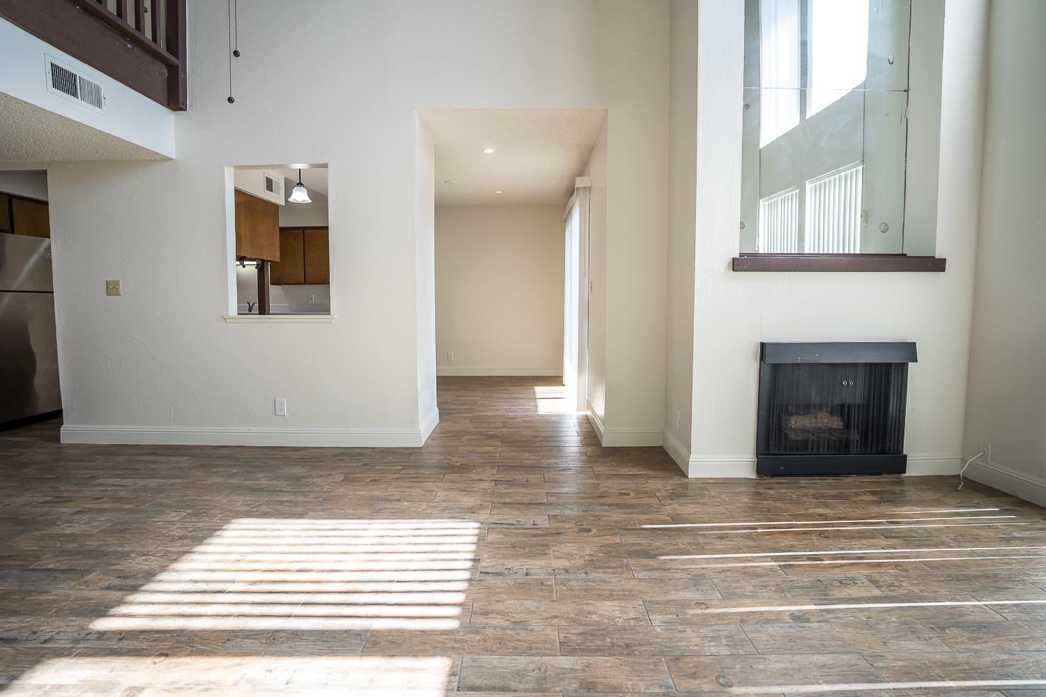 4919 N Millbrook Avenue 207 - Photo 4