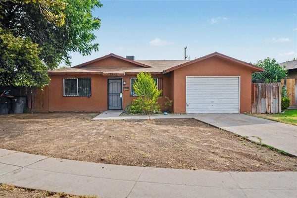 2673 S TUPMAN AVE, FRESNO, CA 93706 - Image 7e1efbaf8bcc55df383851df829f1e7b/3988554159