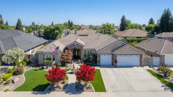 1089 EVERGREEN ST, SELMA, CA 93662 - Image 7f3b11229c8c2fa76418ad12d757f4e2/1430226469
