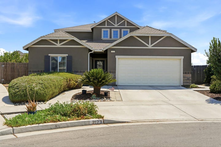 Photo 1 of 43 — 2123 W Hopkins Way, Hanford, CA 93230