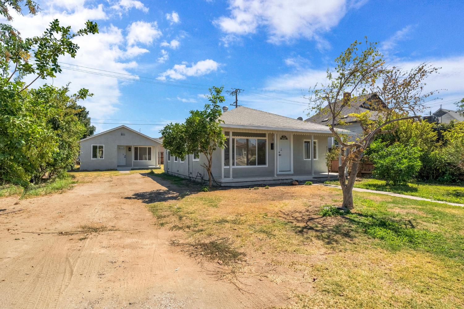 2022 Sylvia St, Selma, CA 93662