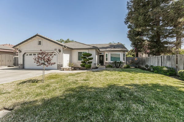 3704 BRYAN ST, SELMA, CA 93662 - Image a3c04466e4e5fe59b391a9c686b69041/3761999570