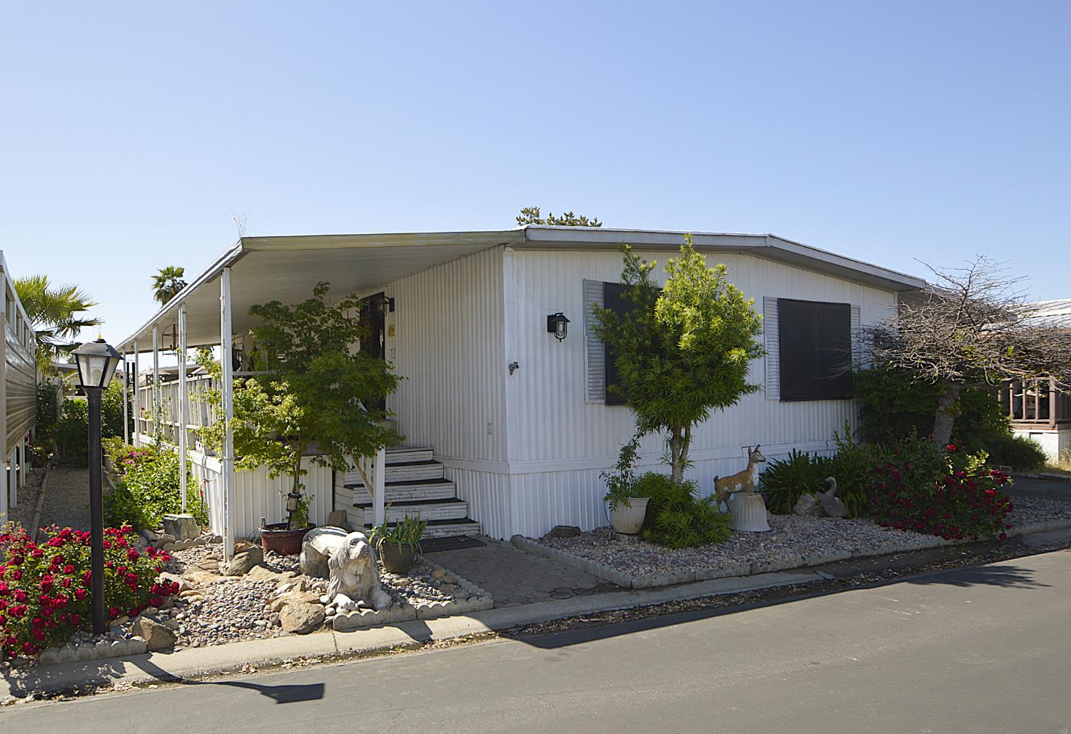 Photo 1 of 33 — 336 E Alluvial Avenue 287, Fresno, CA 93720