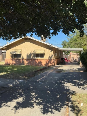 1010 C ST, REEDLEY, CA 93654 - Image b159566d3d3fda5e036adf89a6cd8e0e/1156530470
