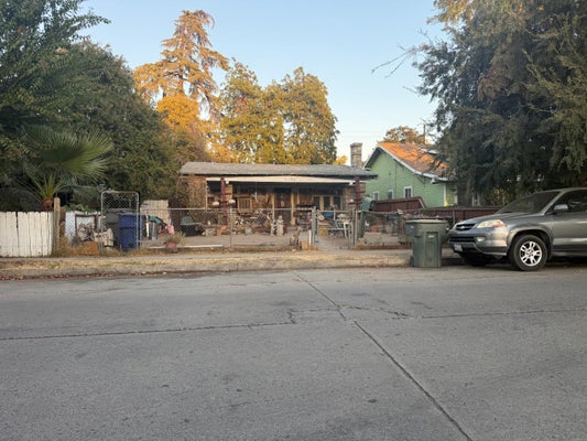 1102 N ROOSEVELT AVE, FRESNO, CA 93728 - Image b7acca2910ee4e05f4417d8a09d81b5d/186453135