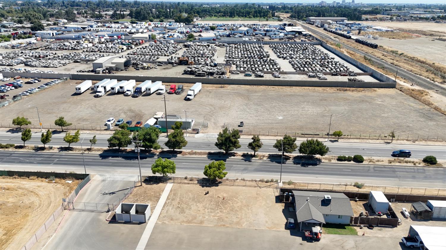 620 N Marks