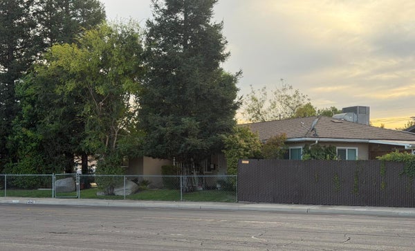 4045 N MILLBROOK AVE, FRESNO, CA 93726 - Image c55dcf556ee35ce8bc14fed33dc813a3/351230429
