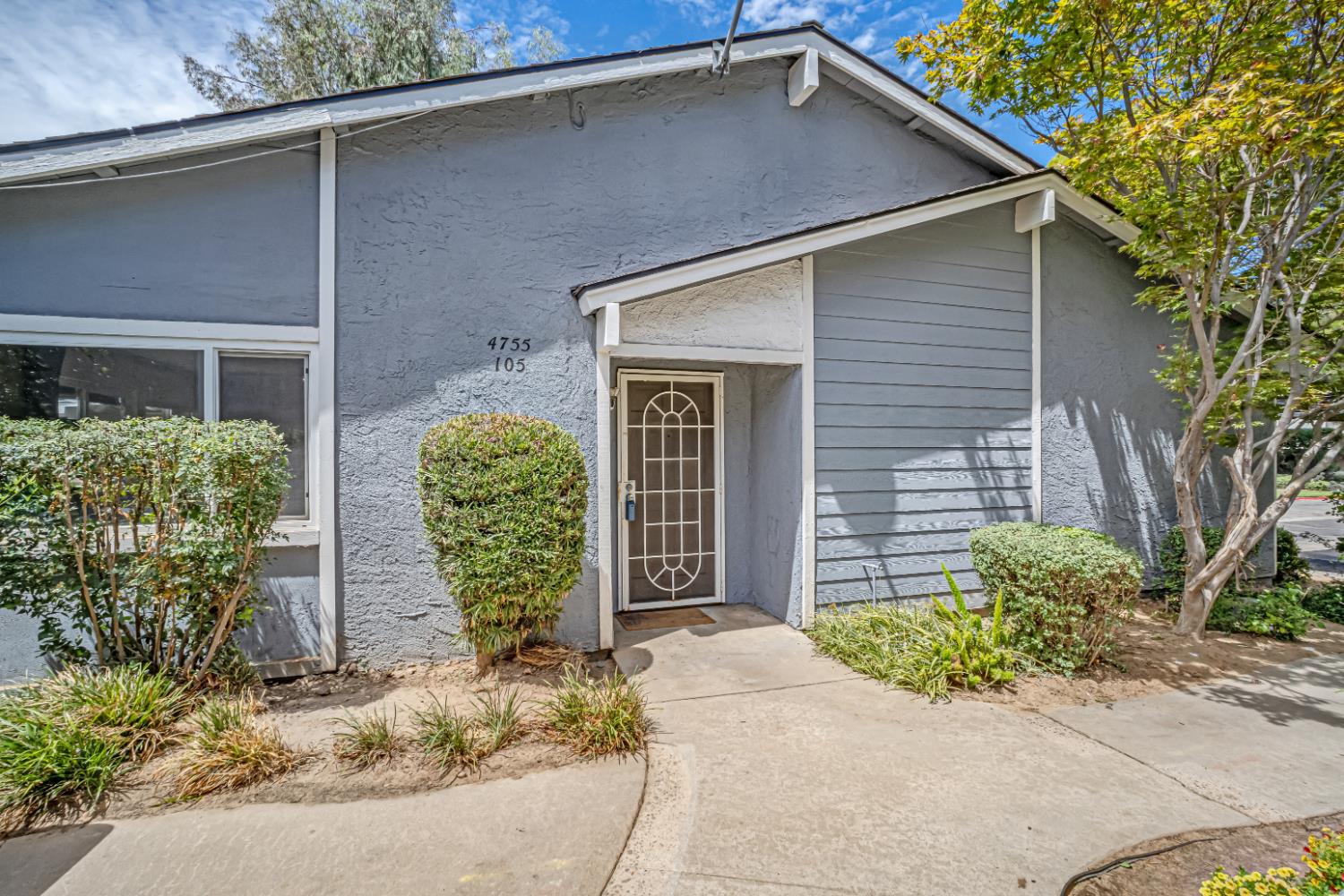 Photo 1 of 16 — 4755 N Cedar Avenue 105, Fresno, CA 93726