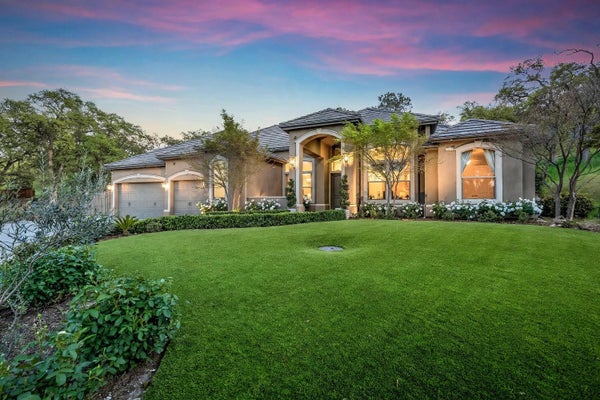 21844 FAIRWAY OAKS LN, FRIANT, CA 93626 - Image c7fde7e6f48eeff1be635680160cfb43/806229594