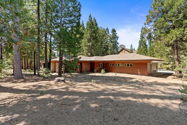42478 PINNACLE LN, SHAVER LAKE, CA 93664 - Image c9cfd51c878b7e893b46fb7e839c053a/843383912