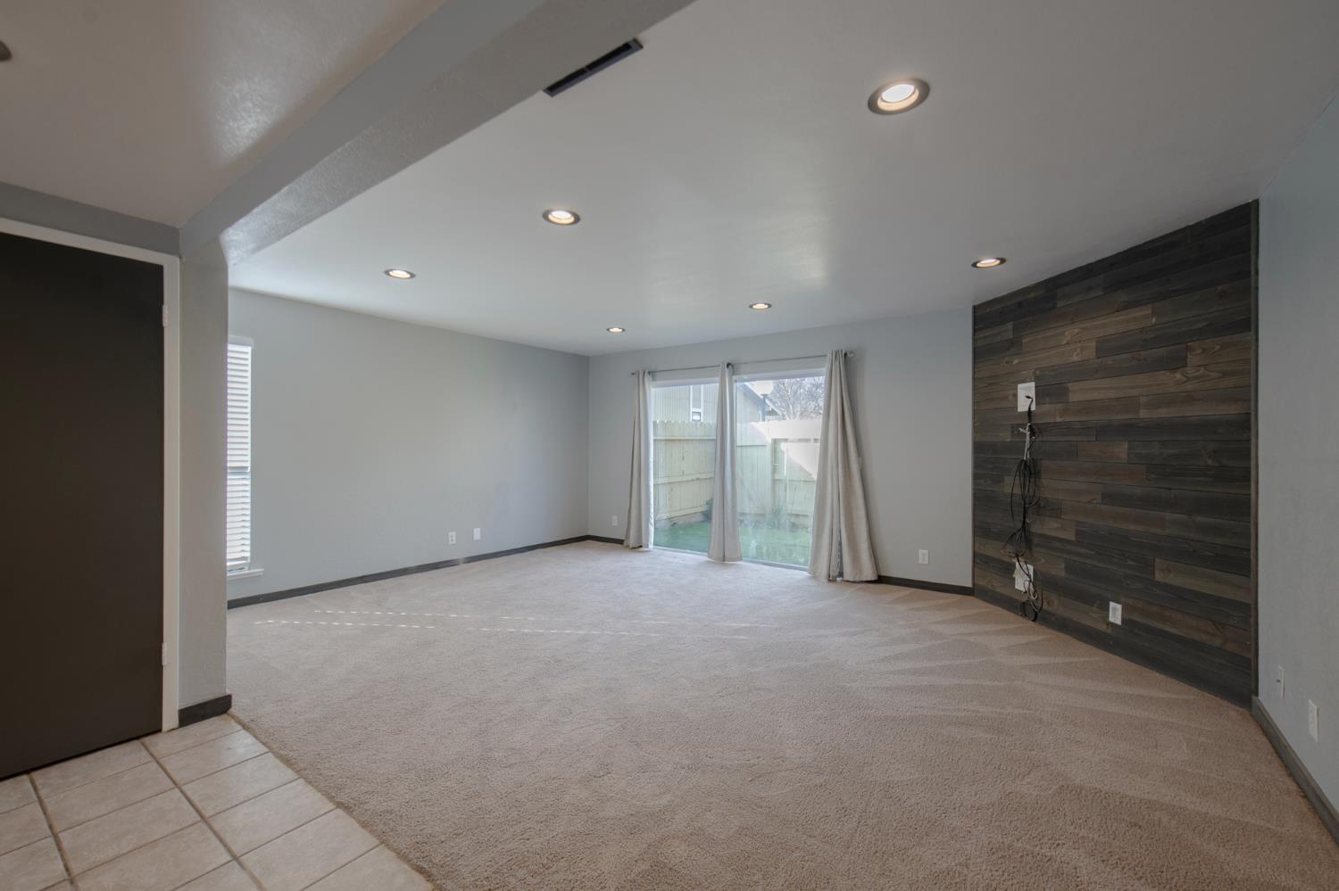 Photo 1 of 27 — 4875 N Backer Avenue 141, Fresno, CA 93726