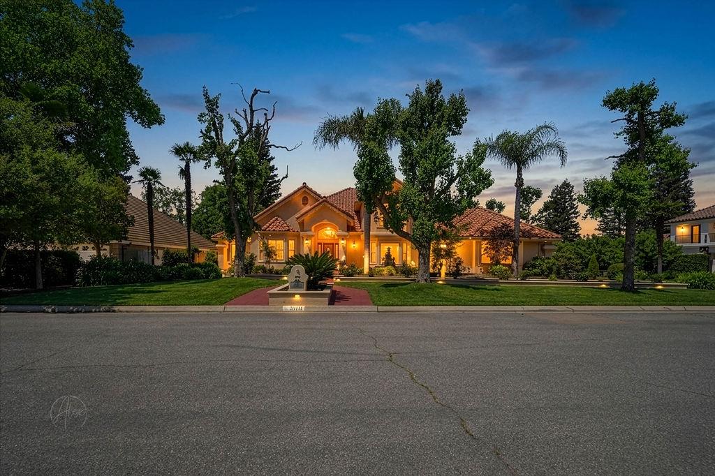 Photo 1 of 59 — 10111 N Spanish Bay Drive, Fresno, CA 93720