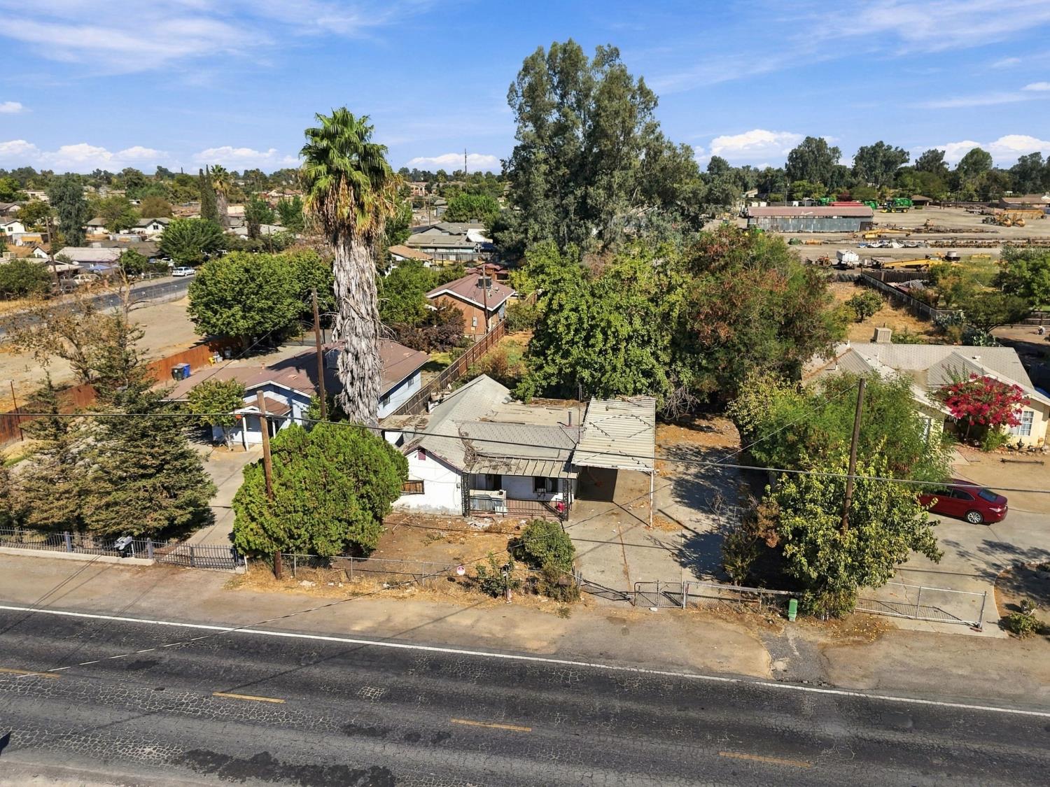 2434 Sherman Avenue - Photo 2