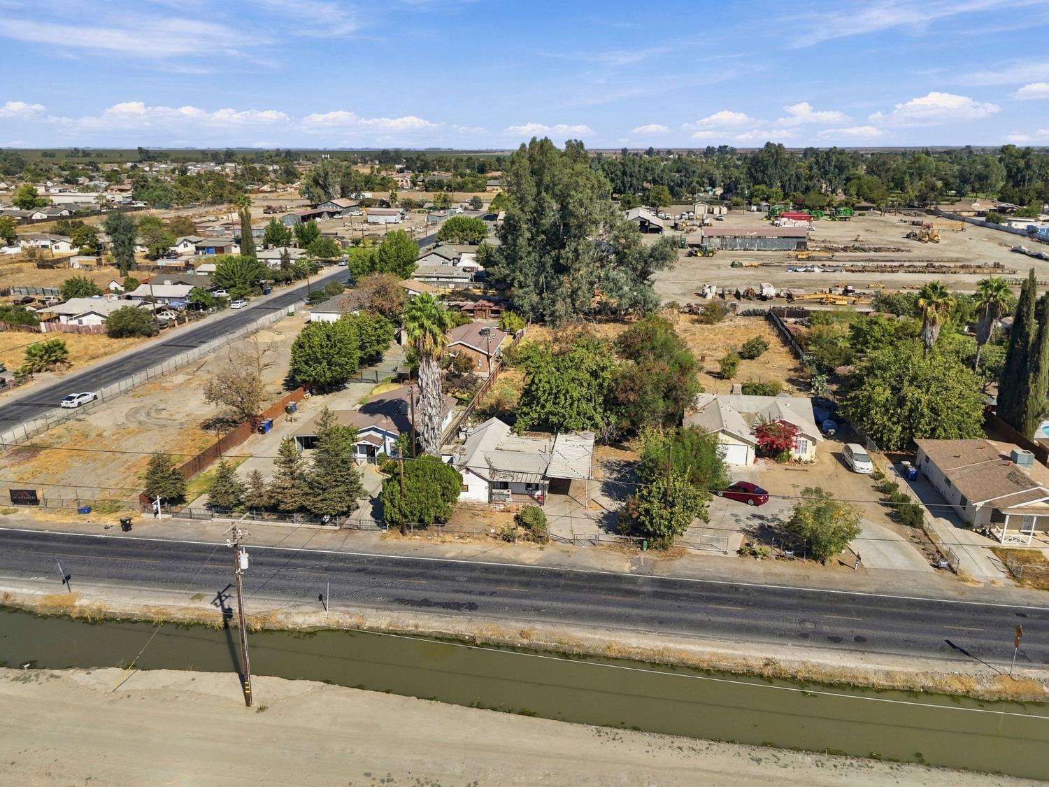 2434 Sherman Avenue - Photo 3
