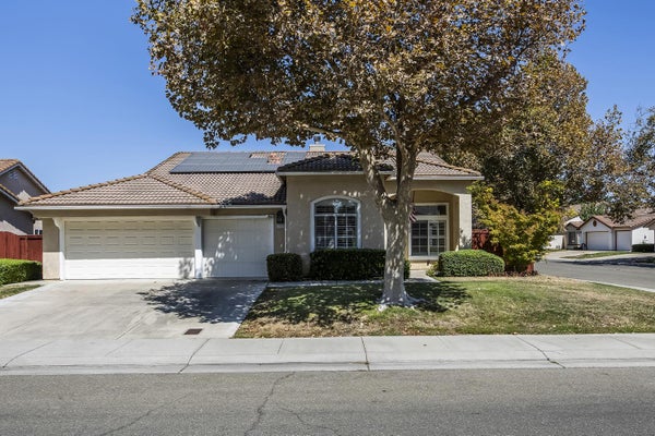 9904 RIVER OAKS DR, STOCKTON, CA 95209 - Image dd88c9e08ba2e2a5eea22bda2b7dc585/1516160367
