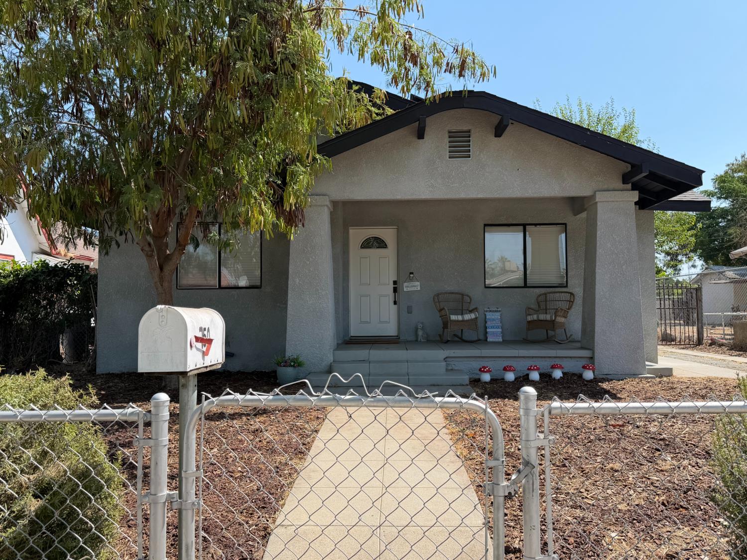 Photo 1 of 31 — 750 Collins Avenue, Fresno, CA 93706