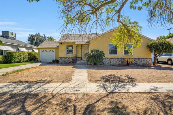 54 E GARLAND AVE, FRESNO, CA 93704 - Image ea6814f29a88f6557b3d34db8e3034e2/1290540416