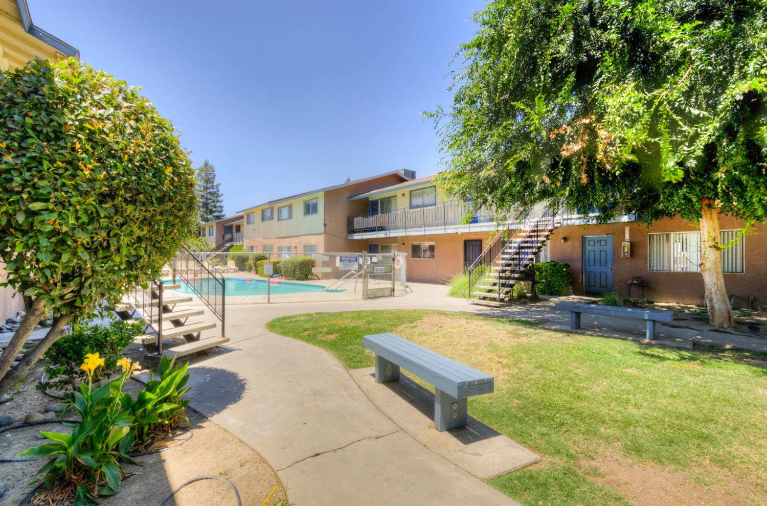 615 S Demaree St, Visalia, CA 93277